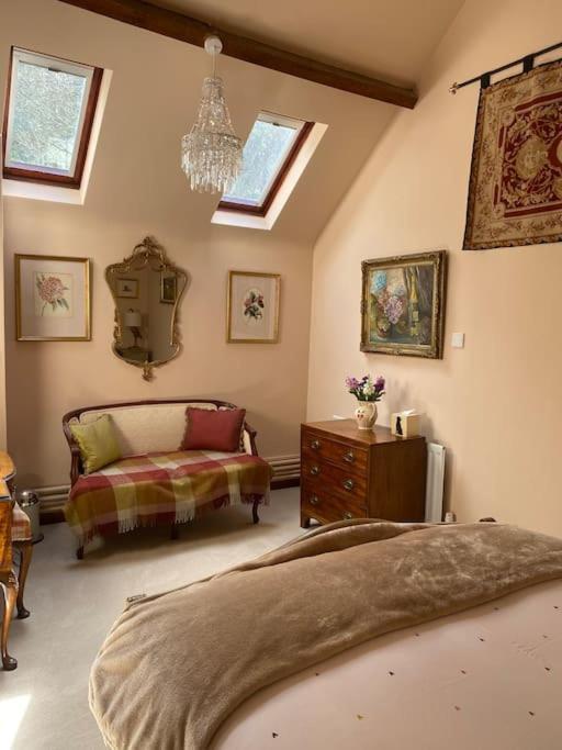 The Grooms Loft Self Contained Apartment Milton Abbas Exterior photo